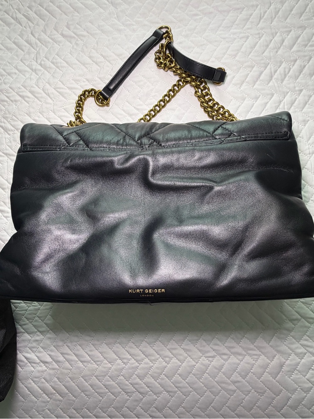 Kurt Geiger London XXL Quilted Leather Handbag - Picture 3 of 12